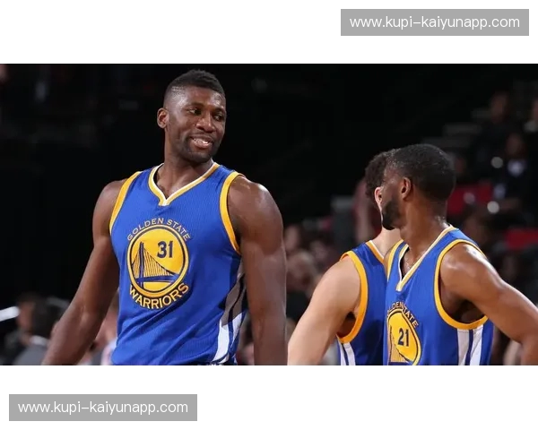 拓荒者对决勇士：一场史诗般的国语对决，点燃篮球之魂！